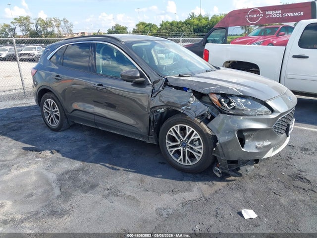 46063883 :رقم المزاد ، 1FMCU0H67LUC48720 vin ، 2020 Ford Escape Sel مزاد بيع