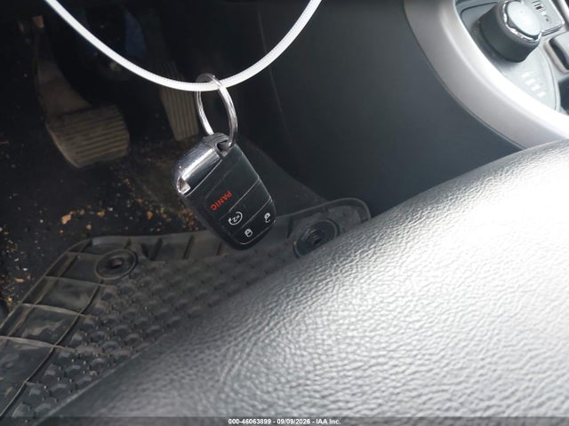 Продаж на аукціоні авто 2018 Jeep Compass Latitude 4x4, vin: 3C4NJDBB0JT399053, номер лоту: 46063899