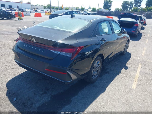 KMHLM4DG5RU842012 Hyundai ELANTRA SEL