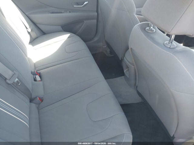KMHLM4DG5RU842012 Hyundai ELANTRA SEL