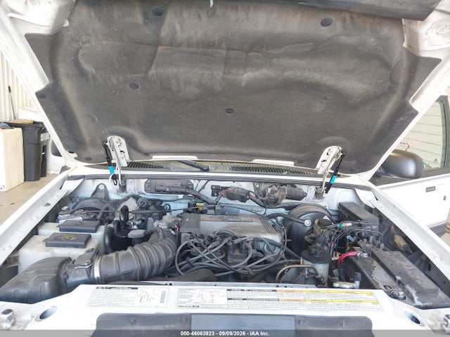 Продажа на аукционе авто 2000 Mercury Mountaineer, vin: 4M2ZU86P8YUJ35465, номер лота: 46063923