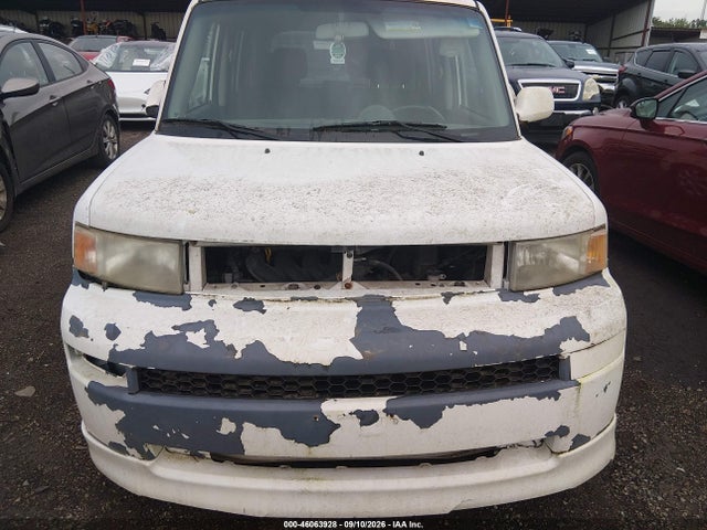 46063928 :رقم المزاد ، JTLKT334254019833 vin ، 2005 Scion Xb مزاد بيع