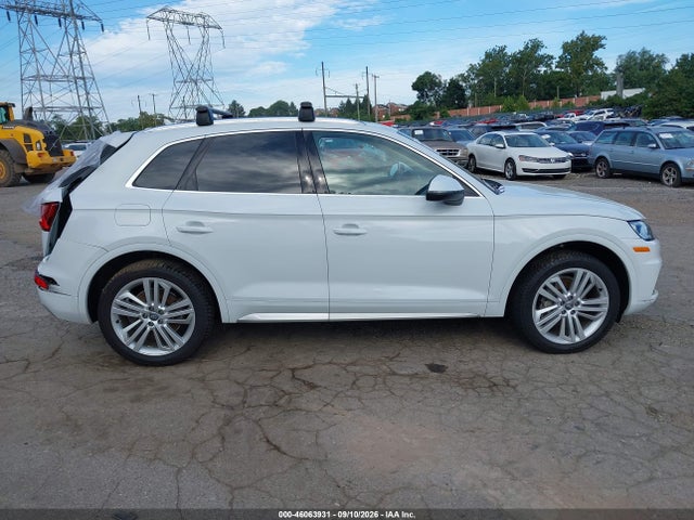 WA1BNAFY5K2076148 Audi Q5 45 Premium
