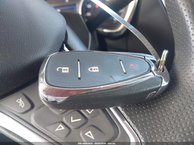 2GNAXKEV3N6103354 Chevrolet Equinox Fwd Lt