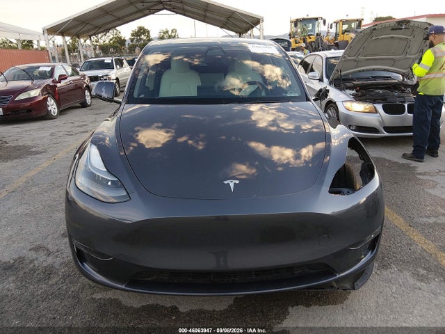 Продаж на аукціоні авто 2023 Tesla Model Y Awd/long Range Dual Motor All-wheel Drive, vin: 7SAYGDEE5PF626376, номер лоту: 46063947