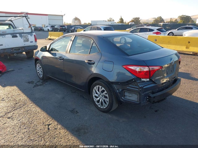 Toyota COROLLA LE 2019 2T1BURHE5KC170848 Image 3