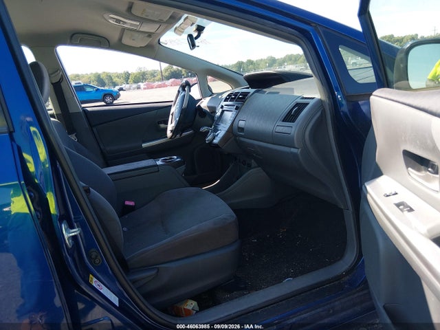 2013 Toyota Prius V Two მანქანა იყიდება აუქციონზე, vin: JTDZN3EU3D3275498, აუქციონის ნომერი: 46063985
