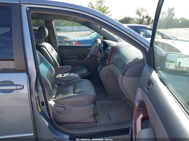 2004 Toyota Sienna Xle მანქანა იყიდება აუქციონზე, vin: 5TDZA22C14S071637, აუქციონის ნომერი: 46064014