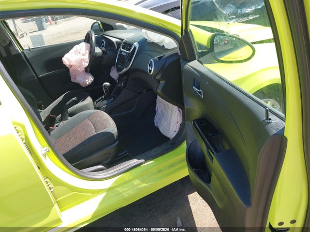 Chevrolet Sonic Lt Auto 2019 1G1JD6SB8K4112284 Image 5