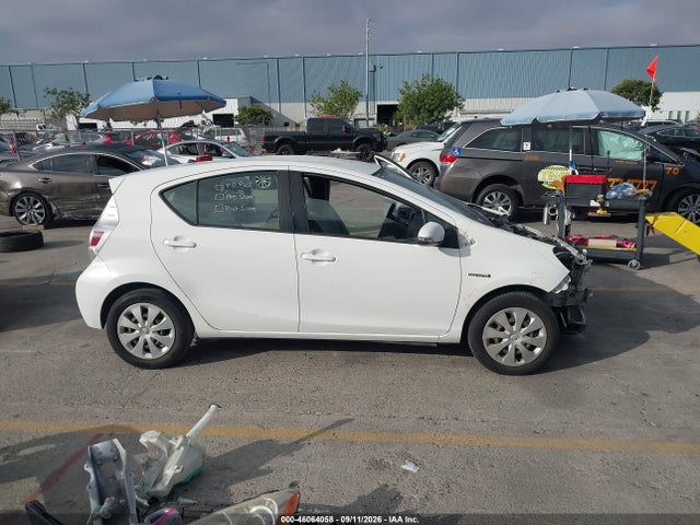 Продаж на аукціоні авто 2013 Toyota Prius C One, vin: JTDKDTB35D1535024, номер лоту: 46064058