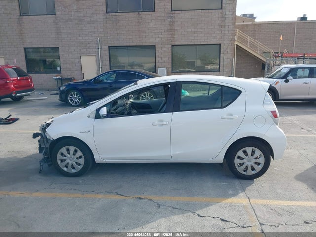 Продаж на аукціоні авто 2013 Toyota Prius C One, vin: JTDKDTB35D1535024, номер лоту: 46064058