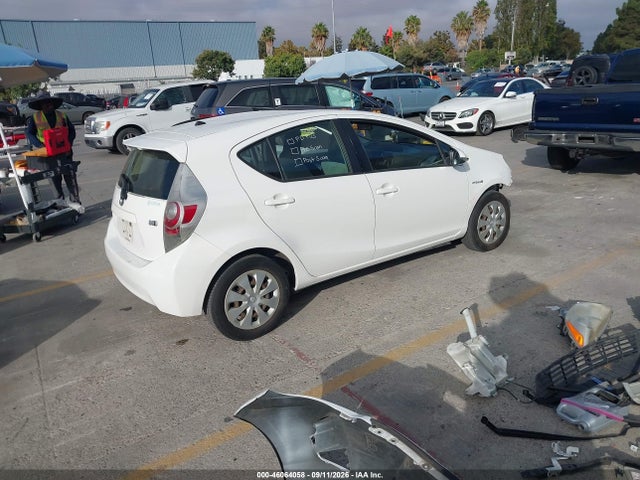 Продаж на аукціоні авто 2013 Toyota Prius C One, vin: JTDKDTB35D1535024, номер лоту: 46064058