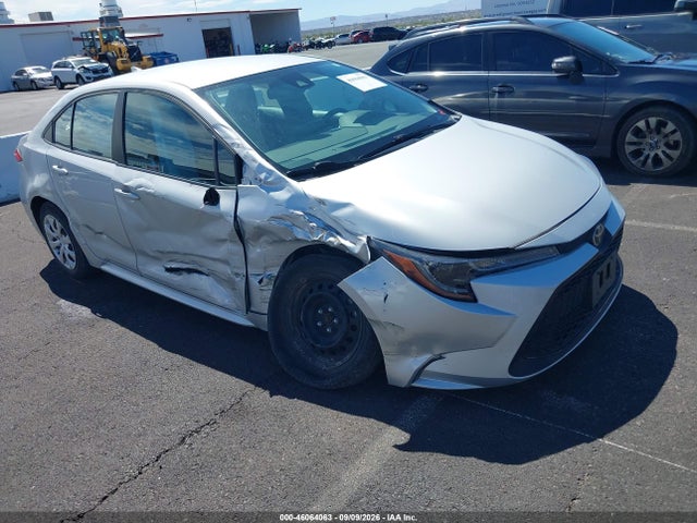 46064063 :رقم المزاد ، 5YFEPMAE5NP313285 vin ، 2022 Toyota Corolla Le مزاد بيع