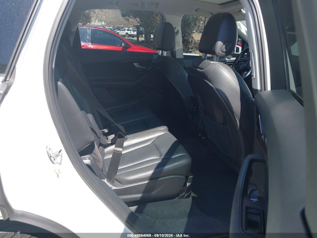 Audi Q7 3.0t Premium 2018 WA1LAAF70JD026235 Image 8