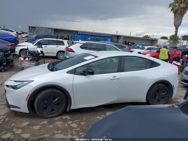 JTDACAAUXR3021226 Toyota Prius Le