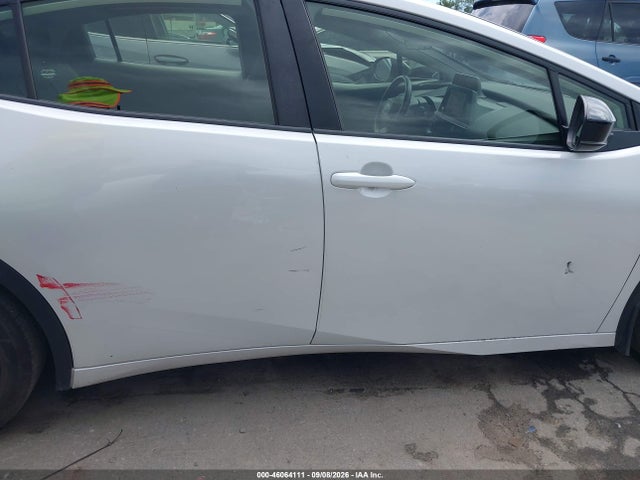 JTDACAAUXR3021226 Toyota Prius Le