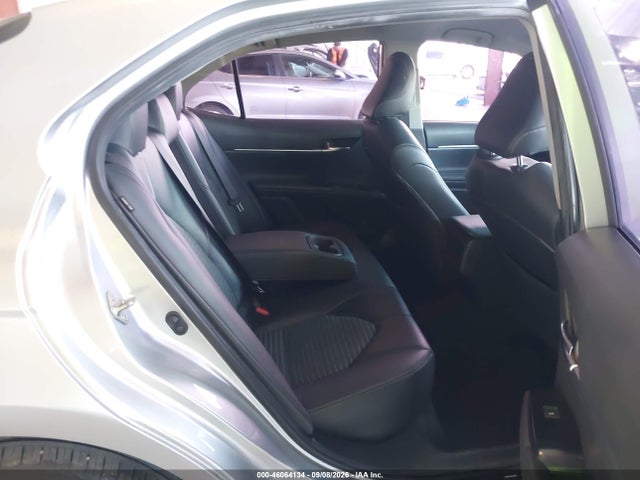 4T1B11HKXKU266392 Toyota CAMRY SE