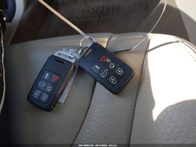 2013 Volvo S60 T5 მანქანა იყიდება აუქციონზე, vin: YV1612FS5D2219990, აუქციონის ნომერი: 46064159