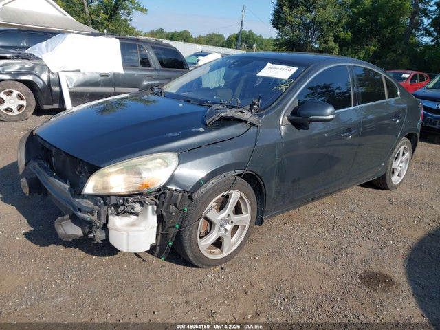 2013 Volvo S60 T5 მანქანა იყიდება აუქციონზე, vin: YV1612FS5D2219990, აუქციონის ნომერი: 46064159