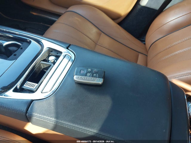 Продажа на аукционе авто 2014 Jaguar Xj Xjl Portfolio, vin: SAJWA2GZ2E8V60801, номер лота: 46064173
