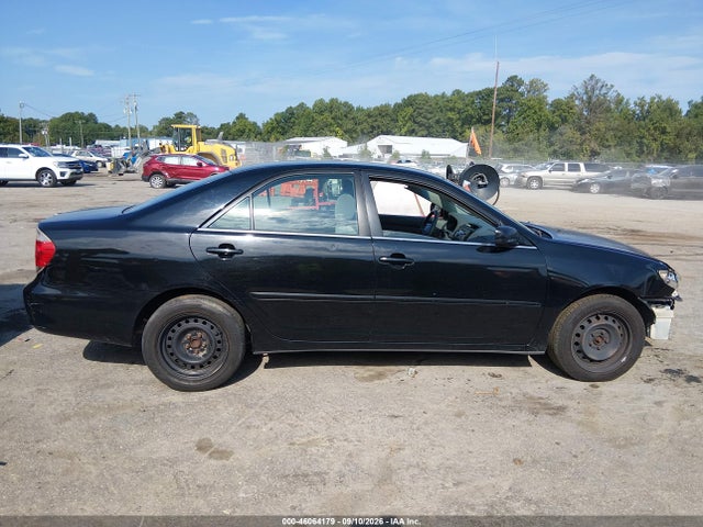 46064179 :رقم المزاد ، 4T1BE32KX5U413498 vin ، 2005 Toyota Camry Le مزاد بيع