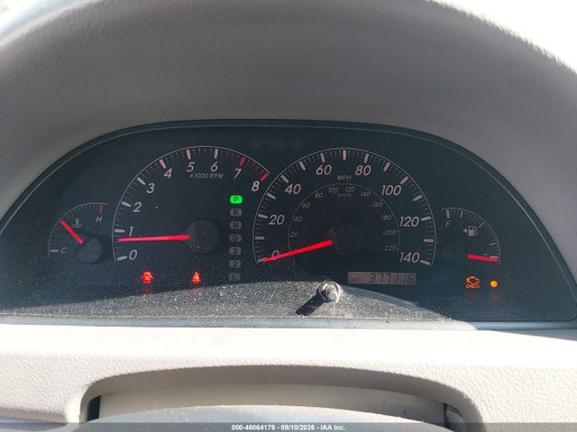 46064179 :رقم المزاد ، 4T1BE32KX5U413498 vin ، 2005 Toyota Camry Le مزاد بيع