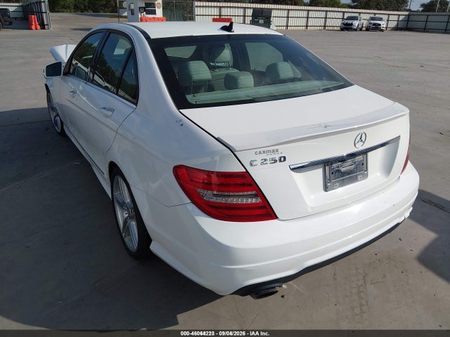 Продаж на аукціоні авто 2013 Mercedes-benz C 250 Sport, vin: WDDGF4HB2DA832682, номер лоту: 46064223
