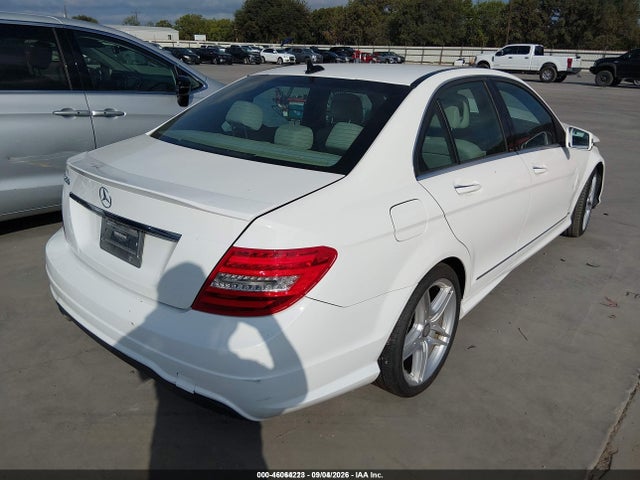 Продаж на аукціоні авто 2013 Mercedes-benz C 250 Sport, vin: WDDGF4HB2DA832682, номер лоту: 46064223