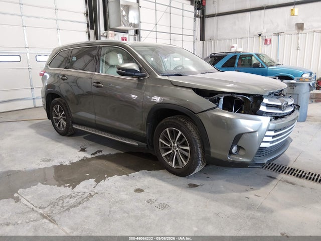 Toyota Highlander Xle 2019 5TDKZRFH4KS301628 Image 1