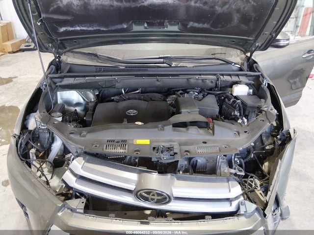 Toyota Highlander Xle 2019 5TDKZRFH4KS301628 Image 10