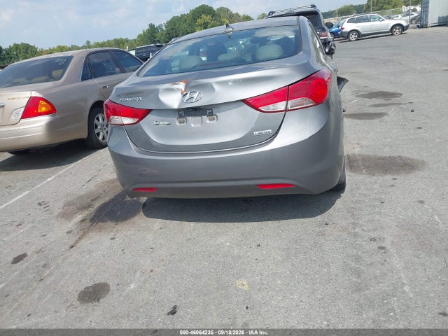 2013 Hyundai Elantra Limited მანქანა იყიდება აუქციონზე, vin: 5NPDH4AE3DH290593, აუქციონის ნომერი: 46064235