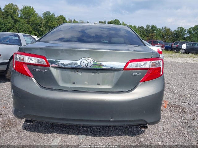 2013 Toyota Camry Xle V6 მანქანა იყიდება აუქციონზე, vin: 4T1BK1FK6DU530355, აუქციონის ნომერი: 46064265