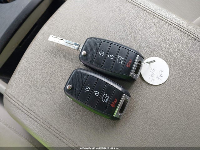 2016 Kia Sedona Lx მანქანა იყიდება აუქციონზე, vin: KNDMB5C15G6180595, აუქციონის ნომერი: 46064345