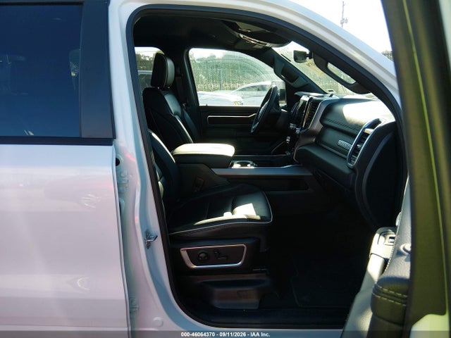 2026 Ram 1500 Laramie  4x4 5'7 Box მანქანა იყიდება აუქციონზე, vin: 1C6SRFJP0TN345623, აუქციონის ნომერი: 46064370