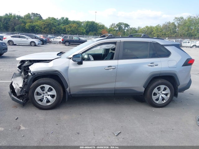 2020 Toyota Rav4 Le მანქანა იყიდება აუქციონზე, vin: 2T3H1RFV3LC085036, აუქციონის ნომერი: 46064379