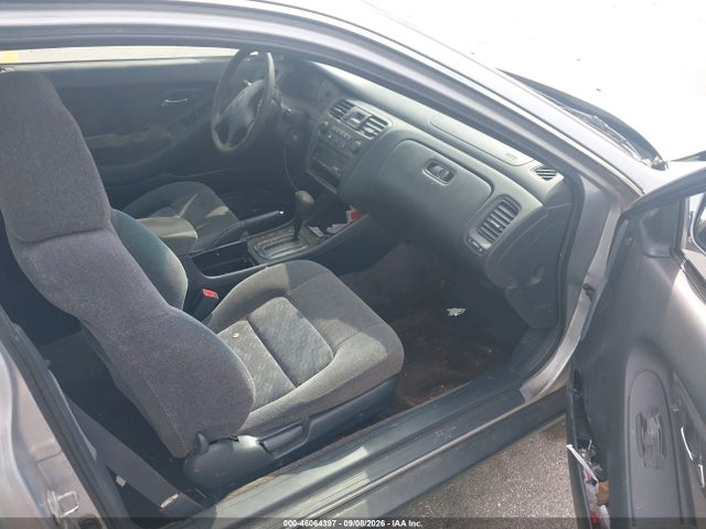 Auction sale of the 2001 Honda Accord 2.3 Lx, vin: 1HGCG32411A024928, lot number: 46064397