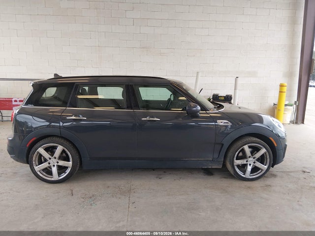 Mini Clubman Cooper S 2017 WMWLN9C50H2E49088 Image 13