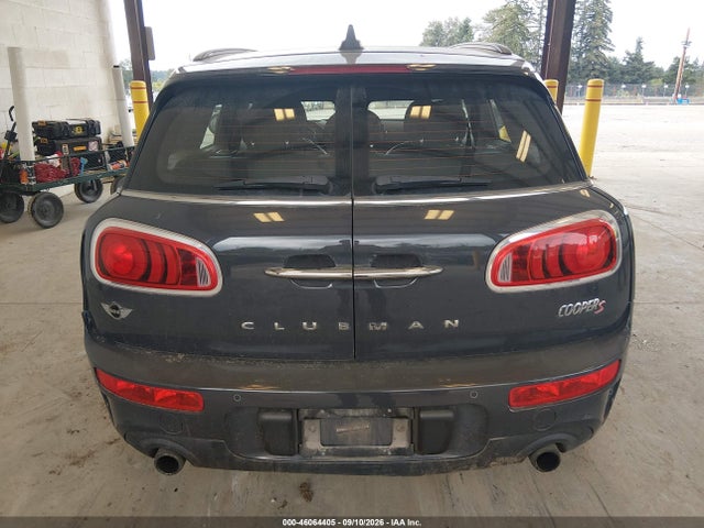 Mini Clubman Cooper S 2017 WMWLN9C50H2E49088 Image 16