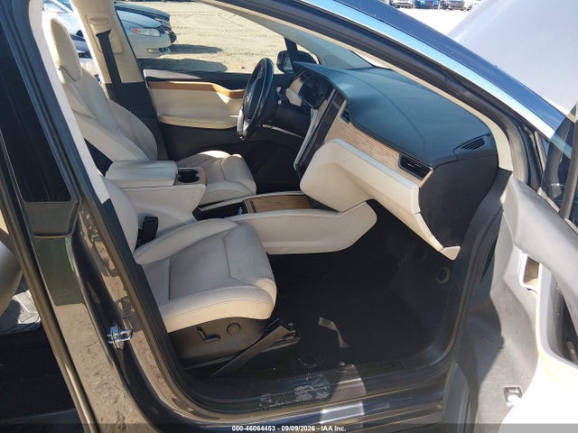 Tesla Model X 100d/75d/p100d 2018 5YJXCBE21JF120100 Image 5