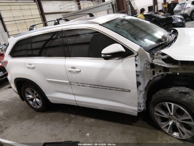 Toyota Highlander Xle V6 2015 5TDJKRFH1FS101957 Image 14
