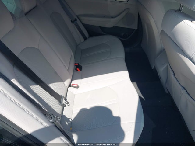 46064735 :رقم المزاد ، 5NPE24AA5JH698530 vin ، 2018 Hyundai Sonata Eco مزاد بيع