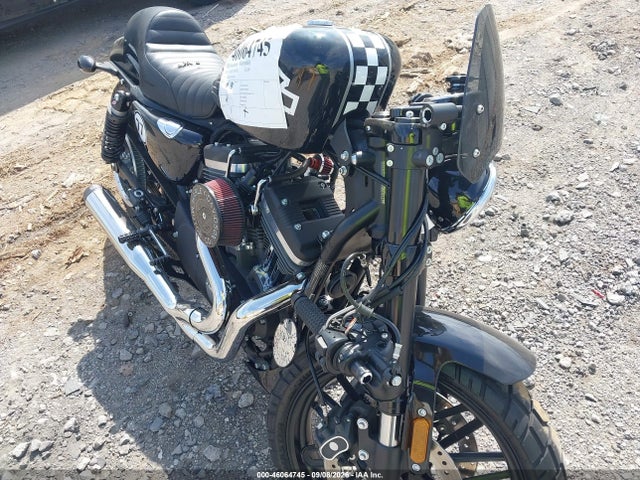 46064745 :رقم المزاد ، 1HD1LM314HC415015 vin ، 2017 Harley-davidson Xl1200 Cx مزاد بيع