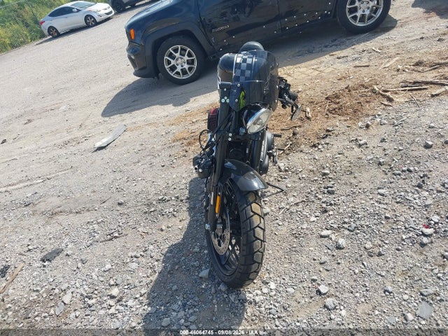 46064745 :رقم المزاد ، 1HD1LM314HC415015 vin ، 2017 Harley-davidson Xl1200 Cx مزاد بيع