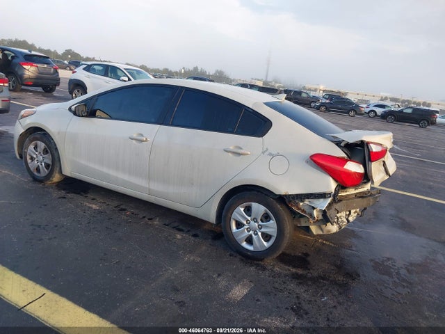Aukcja sprzedaży 2015 Kia Forte Lx, vin: KNAFK4A66F5411104, numer aukcji: 46064763
