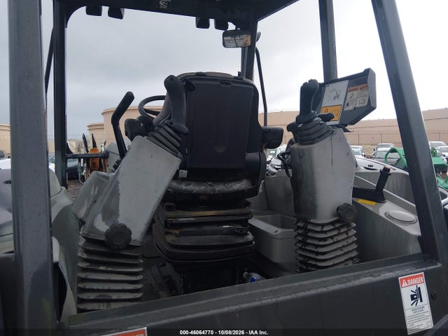 Case 580sv Backhoe Loader 2023 FNH580SVNZHH11511 Image 8