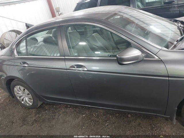 46064776 :رقم المزاد ، 1HGCP2F32BA052847 vin ، 2011 Honda Accord 2.4 Lx مزاد بيع