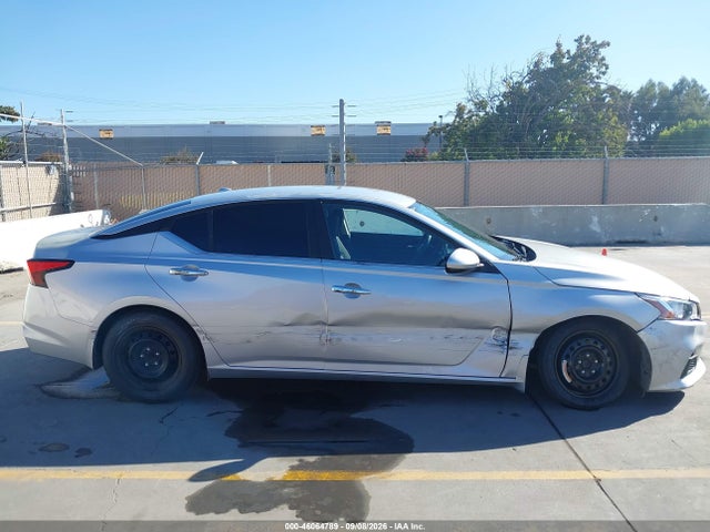 46064789 :رقم المزاد ، 1N4BL4BV7LC177069 vin ، 2020 Nissan Altima S Fwd مزاد بيع