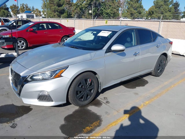 46064789 :رقم المزاد ، 1N4BL4BV7LC177069 vin ، 2020 Nissan Altima S Fwd مزاد بيع