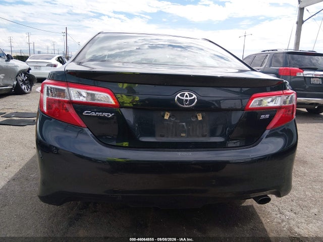 46064855 :رقم المزاد ، 4T1BF1FK9CU187589 vin ، 2012 Toyota Camry Se مزاد بيع
