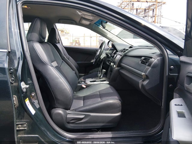 46064855 :رقم المزاد ، 4T1BF1FK9CU187589 vin ، 2012 Toyota Camry Se مزاد بيع